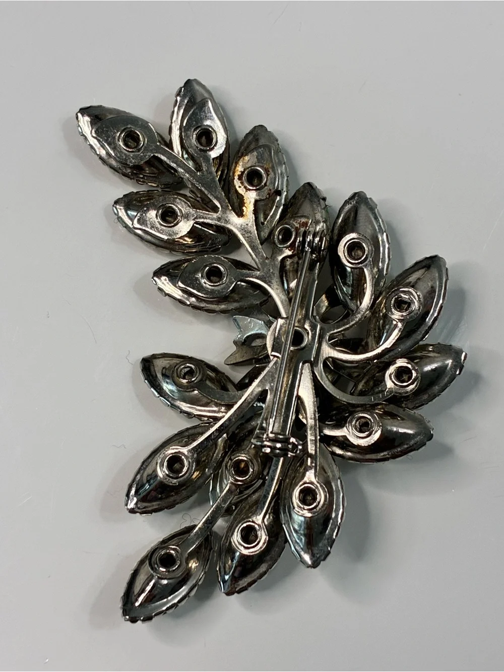 VTG Retro Olive Green Crystal Floral Brooch - Women Jewelry